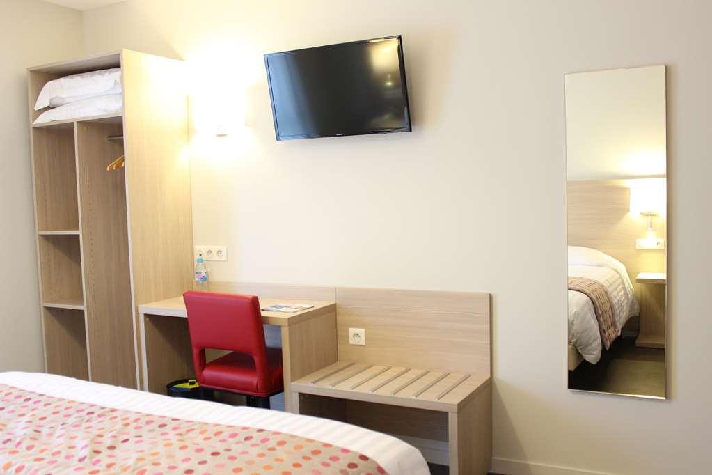 Brit Hotel Brive La Gaillarde - Restaurant La Limousine Malemort Ruang foto