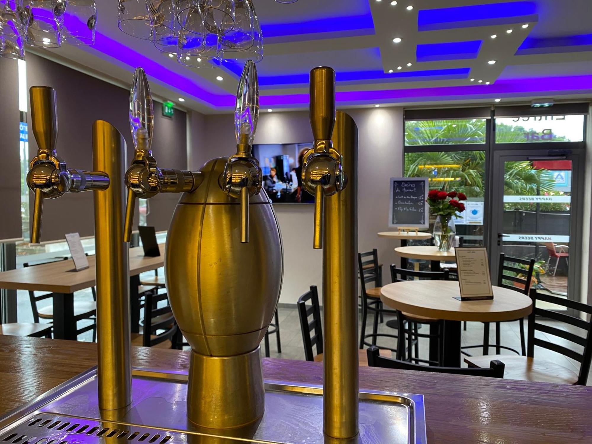 Brit Hotel Brive La Gaillarde - Restaurant La Limousine Malemort Bagian luar foto